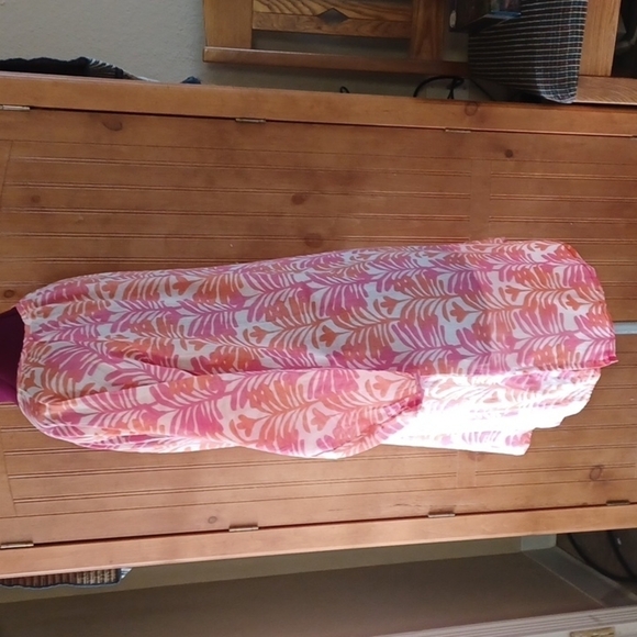 BLUTHREADS SWIM SUIT COVER UP OR TUNIC - Picture 3 of 9